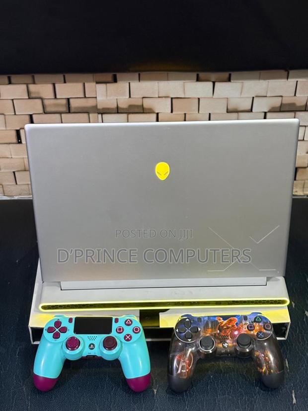Laptop Dell Alienware X16 R1 16GB Intel Core I7 SSD 1T · Photo 8