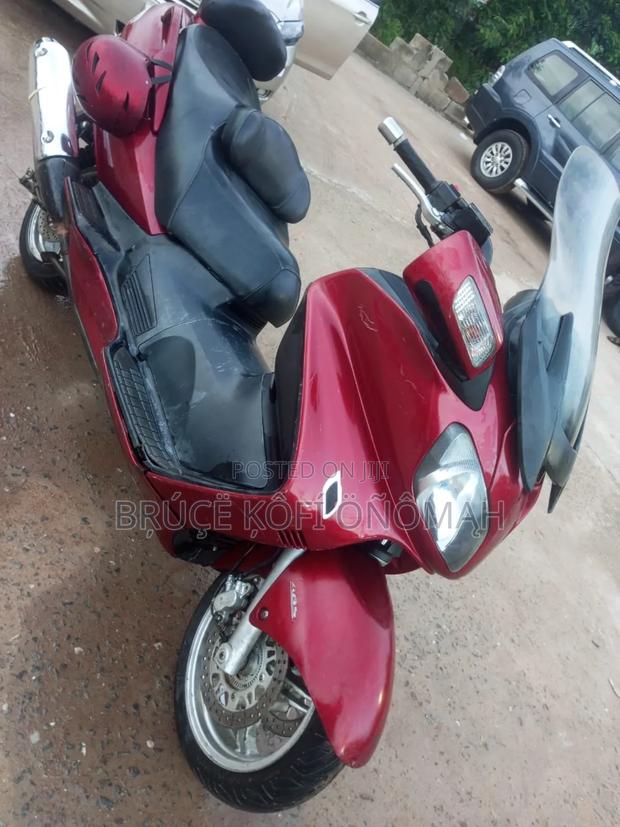 Suzuki Burgman 2010 Red · Photo 5