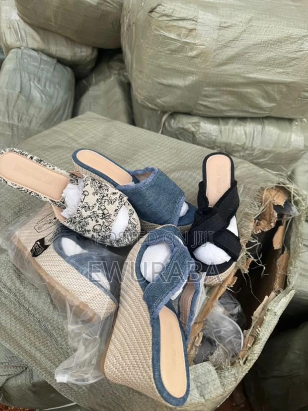 Affordable Classic Wedges · Photo 5