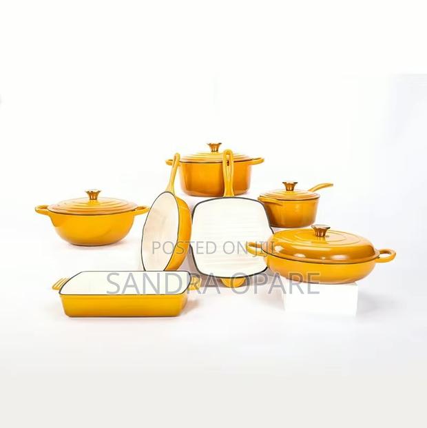 Enamel Cast Iron Cookware Set · Photo 3