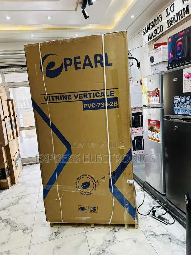 Energy Efficiency Display Fridge Pearl 610 L · Photo 1