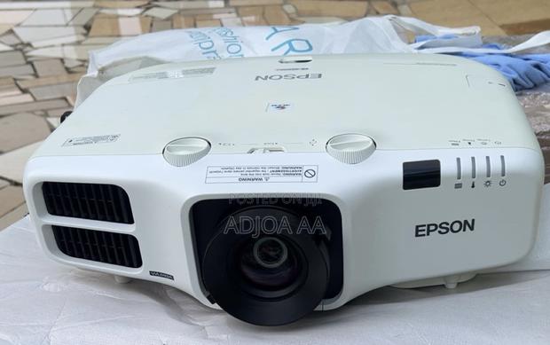 Epson Projector- Eb-4850wu · Photo 2