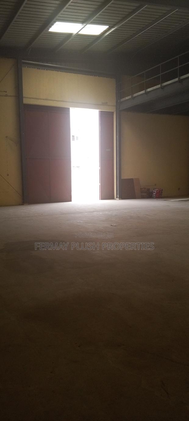 2000 Square Meters Warehouse for Rent in Spintex · Photo 6