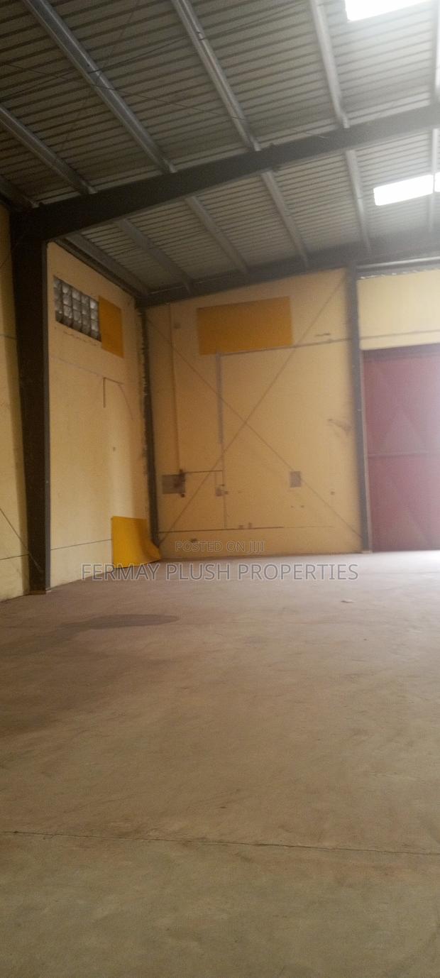 2000 Square Meters Warehouse for Rent in Spintex · Photo 7