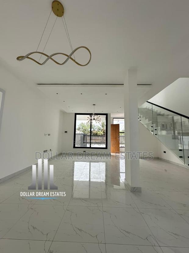 4bdrm House in Adenta for sale · Photo 7