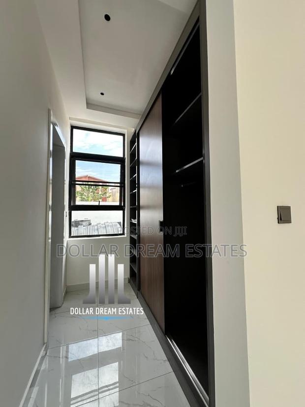 4bdrm House in Adenta for sale · Photo 8