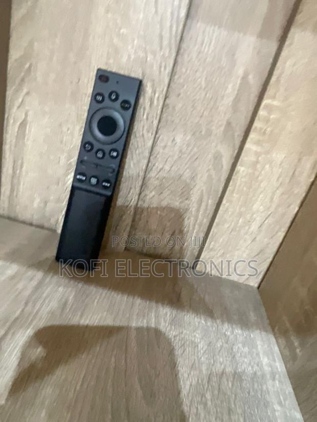 Sleek Command Companion Samsung One Remote · Photo 1