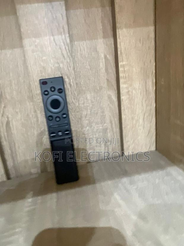 Compact Command Genius Samsung One Remote · Photo 1