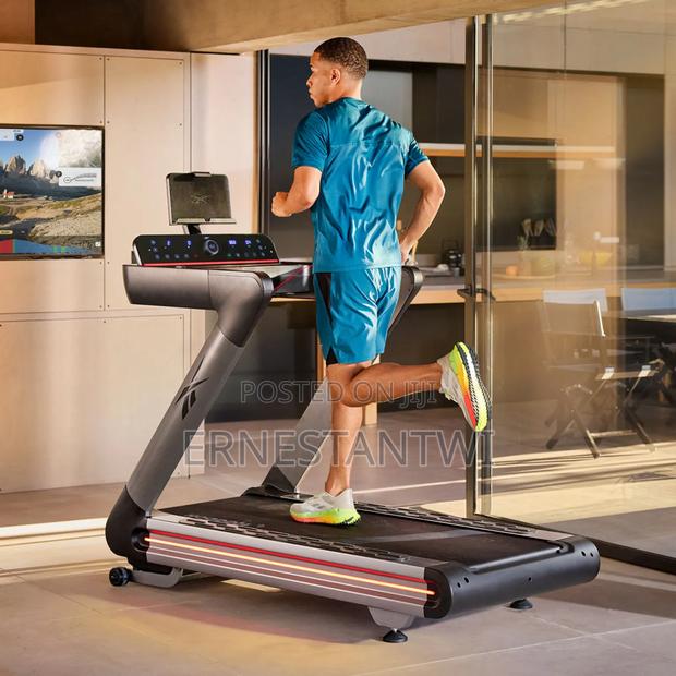 Reebok Z-Tech Dc Treadmill With Connected Fitness · Photo 1