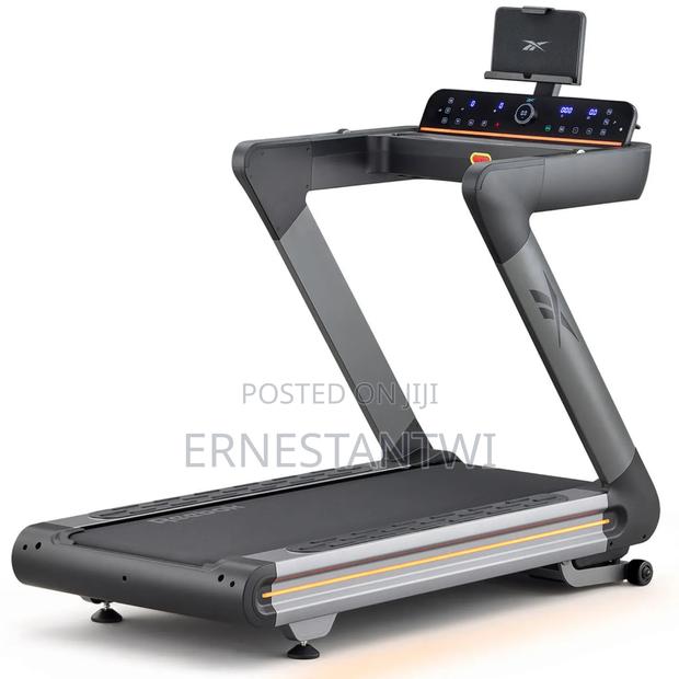 Reebok Z-Tech Dc Treadmill With Connected Fitness · Photo 2