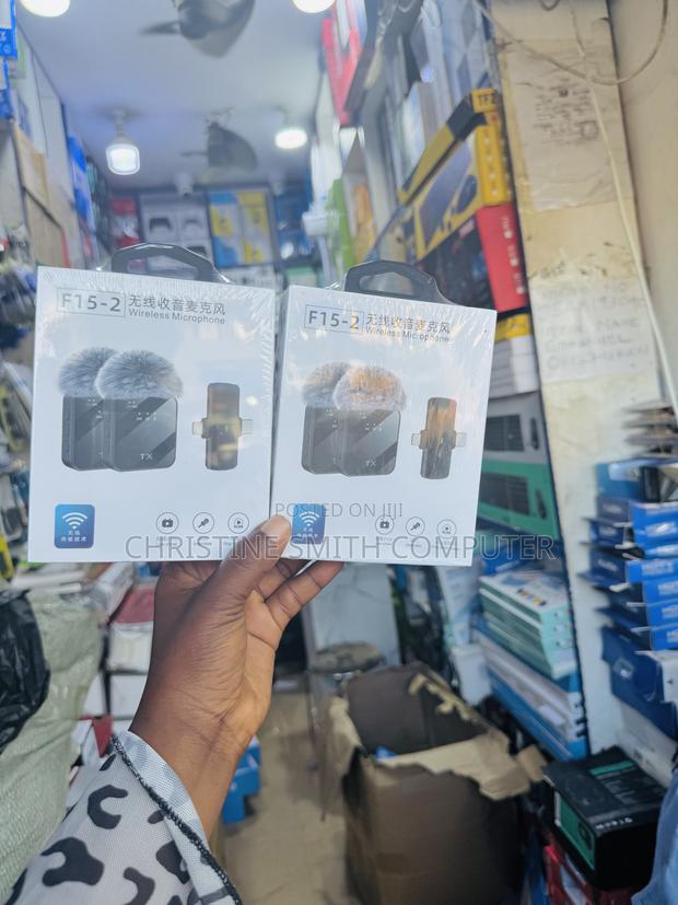 F15-2 Wireless Microphone · Photo 2