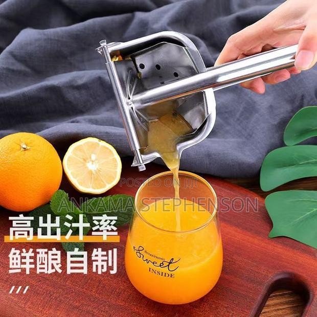 German Manual Juicer · Photo 3