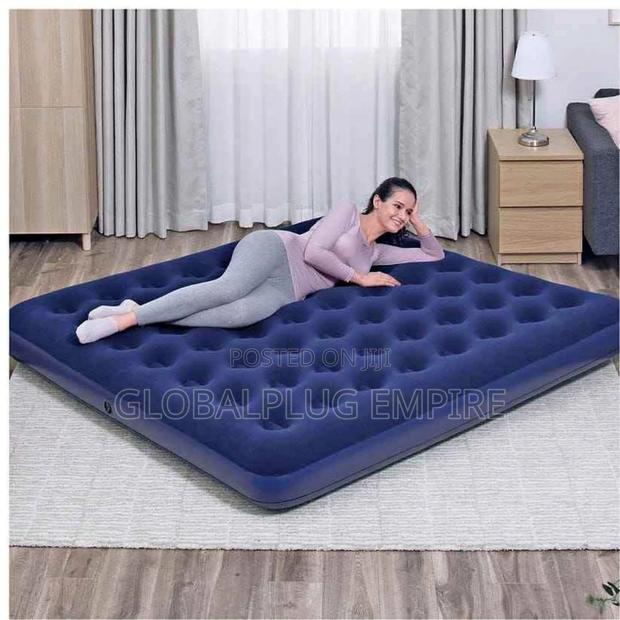 Quality Double Inflatable Bed · Photo 3