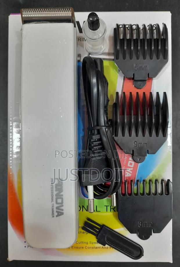 Professional Nova Rechargeable Shaver 216 · Photo 1