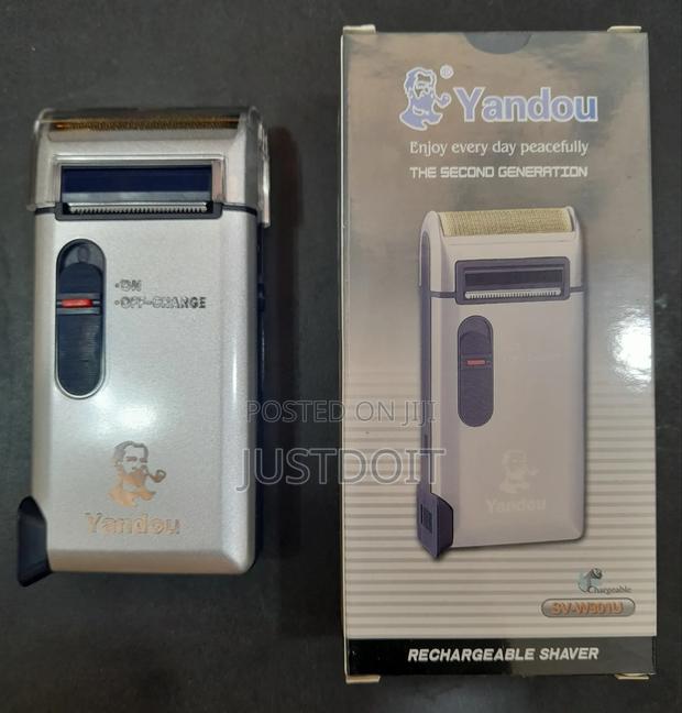 Rechargeable Balding and Shaving Smoothener · Photo 1