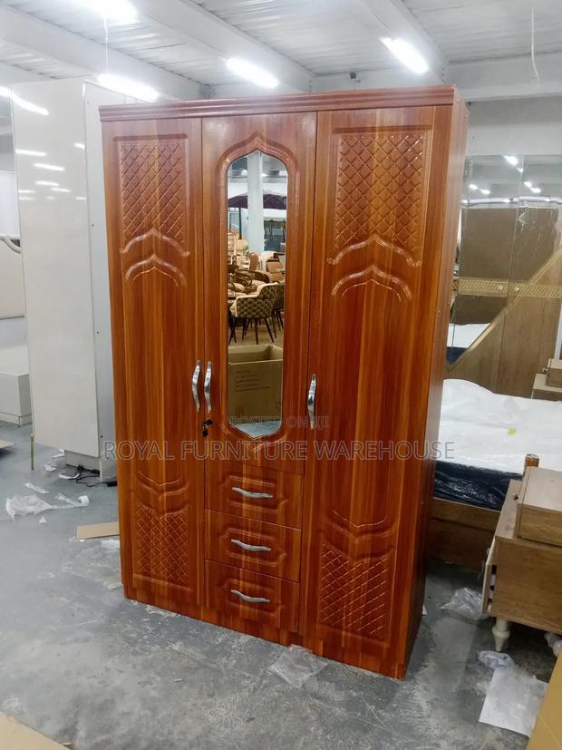 Spend Pear Color Wooden Wardrobe · Photo 1