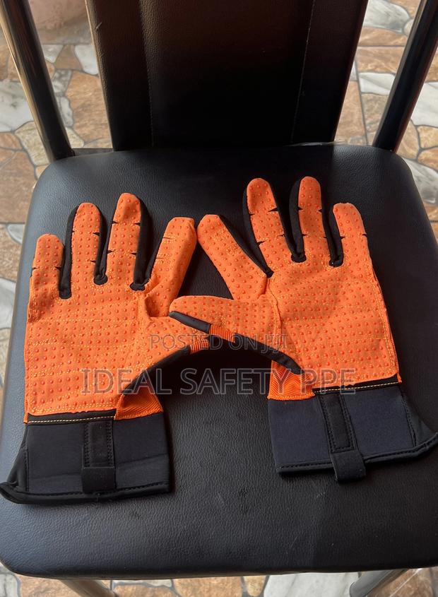 Vaultex Impact-resistant Safety Gloves · Photo 2