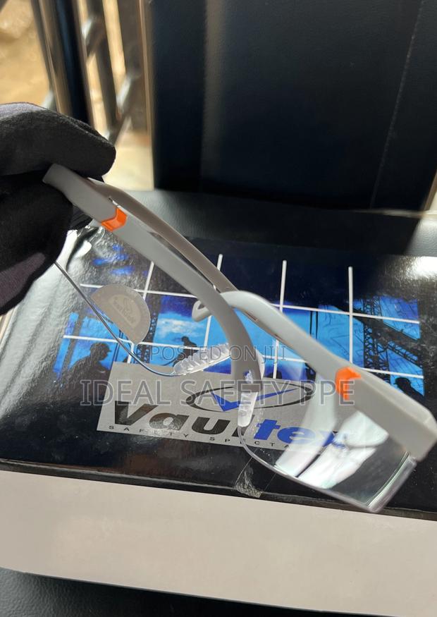Vaultex Safety Glasses / Protective Eyewear · Photo 3