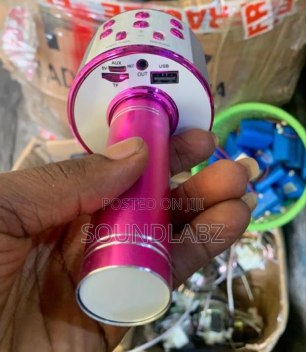 Wster Ws-858 Wireless Bluetooth Karaoke Microphone. · Photo 2