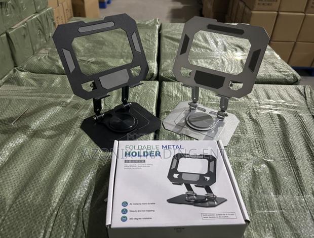 360 Rotating Tablet Stand · Photo 3