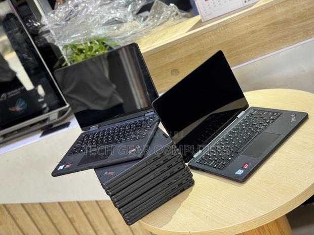 Laptop Lenovo Yoga 11e 4GB Intel Core I3 SSD 128GB · Photo 3