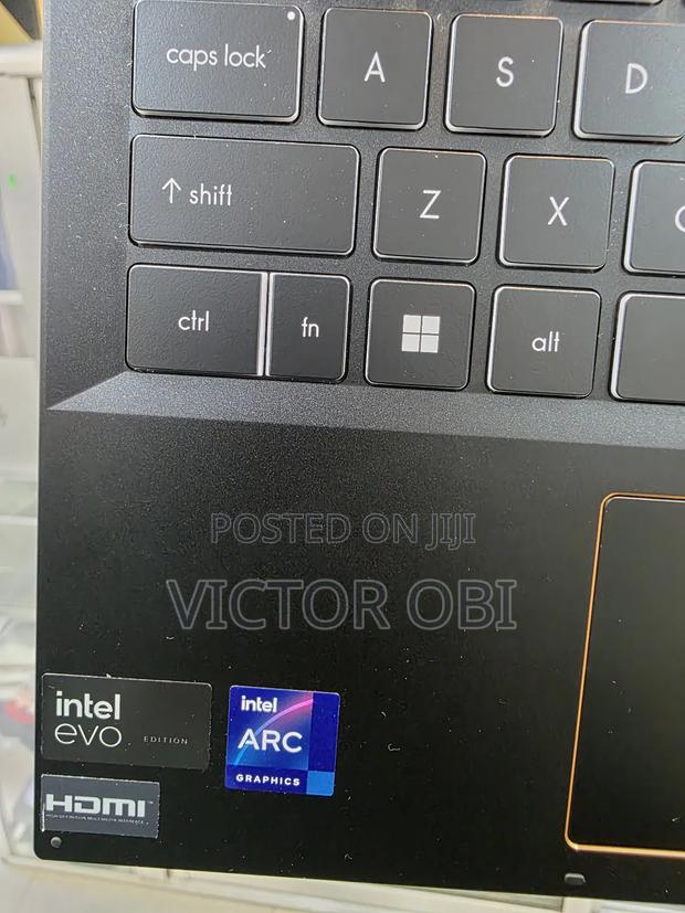 New Laptop MSI Summit E13 Flip Evo 16GB Intel Core Ultra 7 SSD 1T · Photo 8
