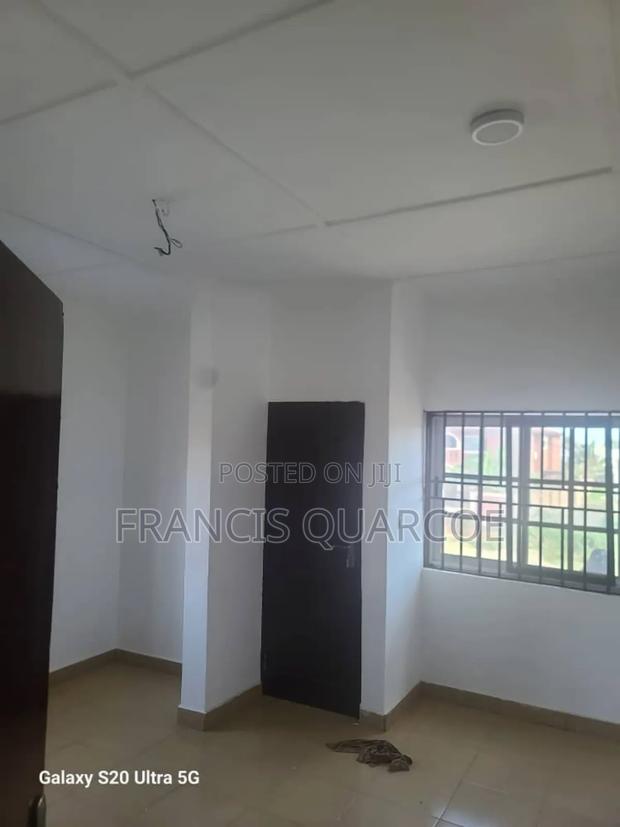 2bdrm Apartment in Agbogba Estates for rent · Photo 6