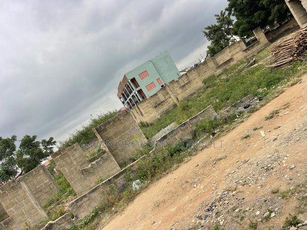 1 Half Plot for Sale at Amasaman Sonitra Going for 550,000 Cedis · Photo 2