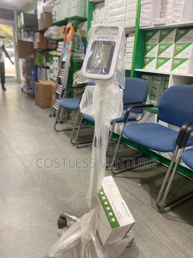 Greenlife Electronic Blood Pressure Monitor With Two Cuffs and Stand · Photo 5