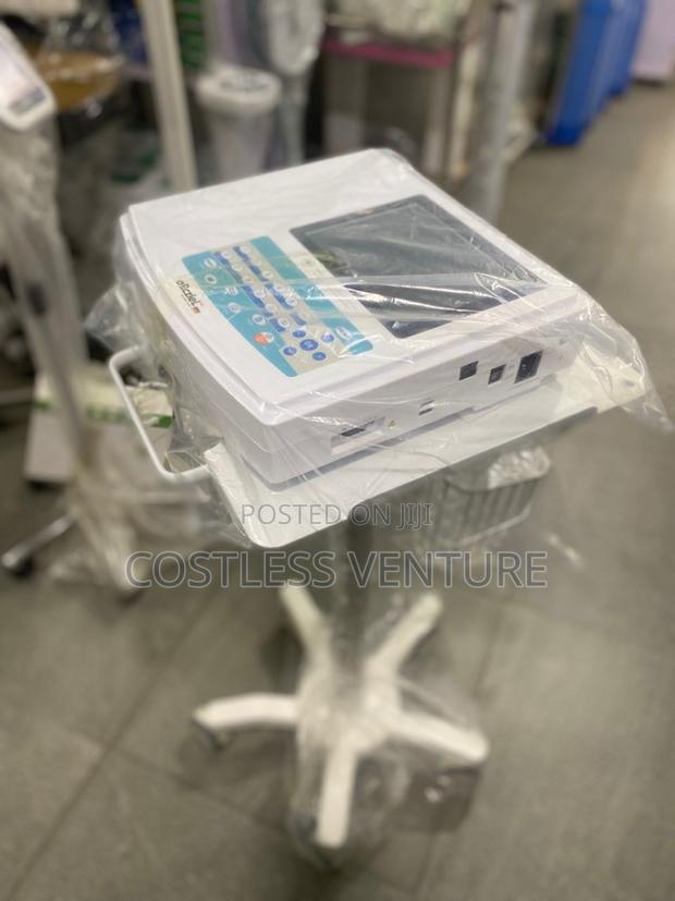 Arcziel 12 Channel Electrocardiograph With Stand · Photo 2