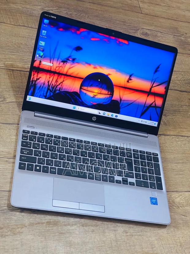 Laptop HP 250 G8 8GB Intel Pentium SSD 256GB ยท Photo 1