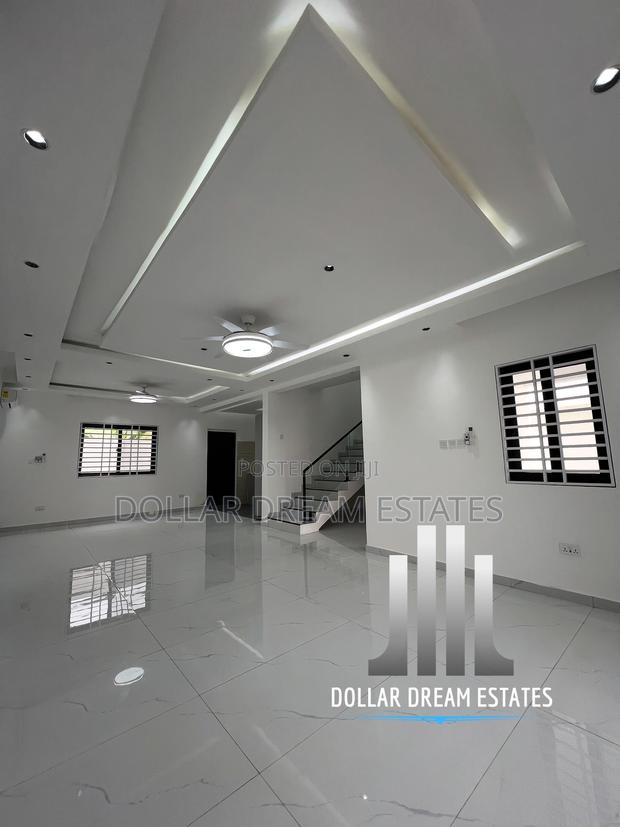 3bdrm Townhouse/Terrace in Adjiriganor for sale · Photo 4