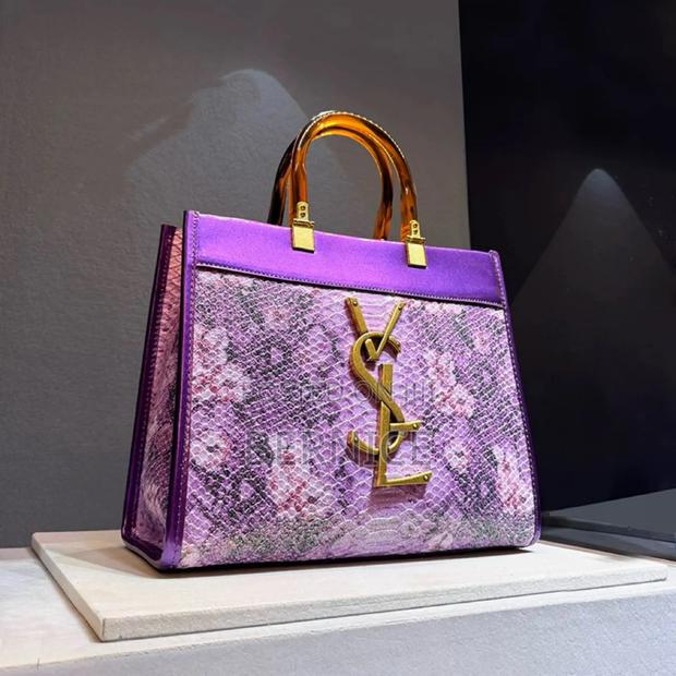 Luxury Designer Handbag · Photo 2