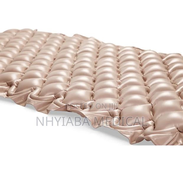 Anti Bedsores Air Bed Mattress · Photo 3