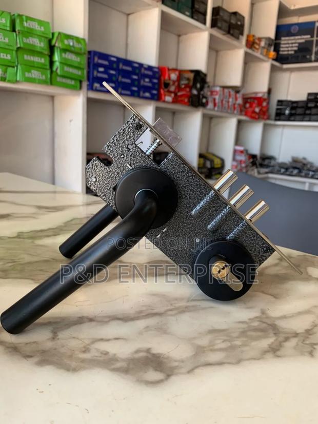 Quality Wooden Door Lock With Black Separate Handle. · Photo 1
