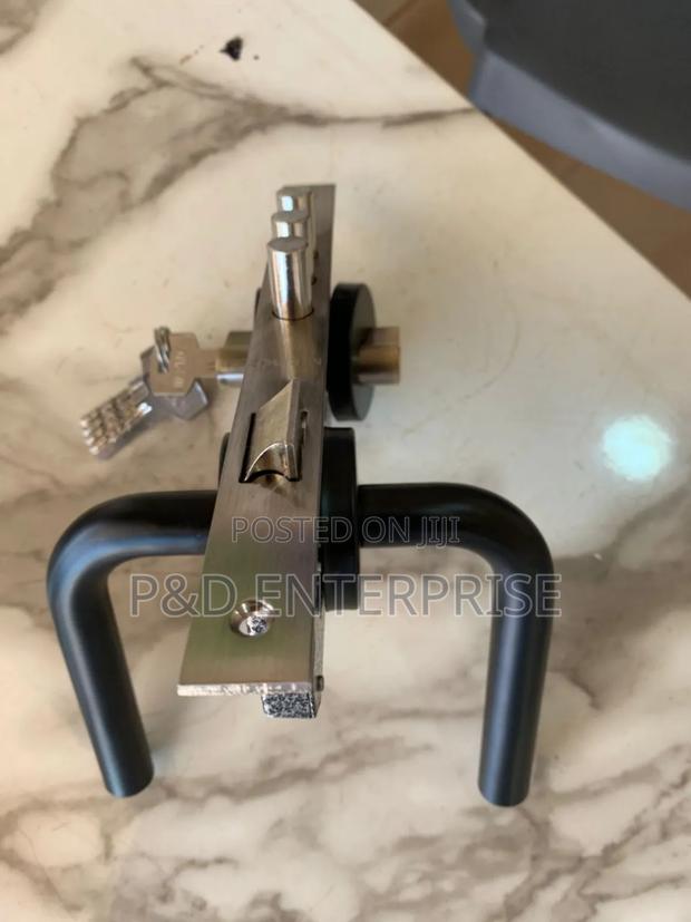 Quality Wooden Door Lock With Black Separate Handle. · Photo 3
