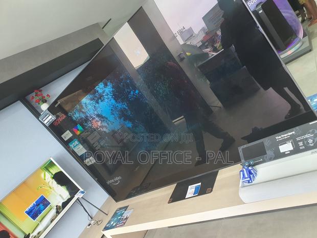 Neo Q Led Samsung 95 Inches Flat Bezel Television · Photo 1