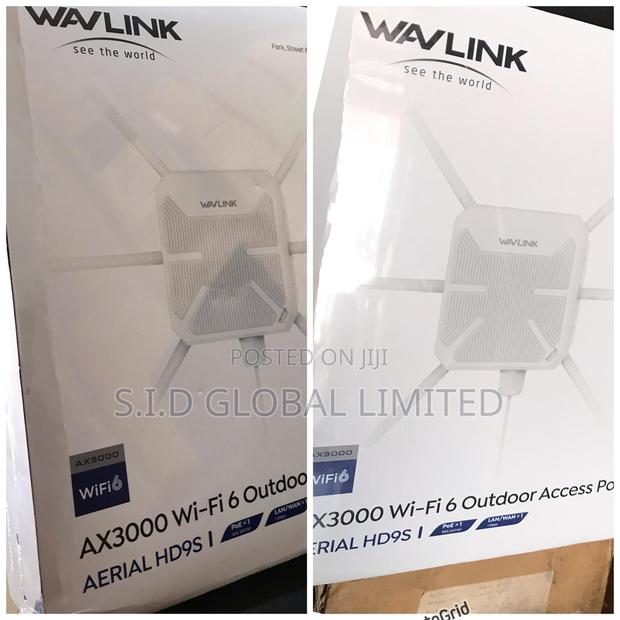 Ax3000 Has 6x7dbi Omni-directional Antennas And High-power Amplifiers · Photo 1