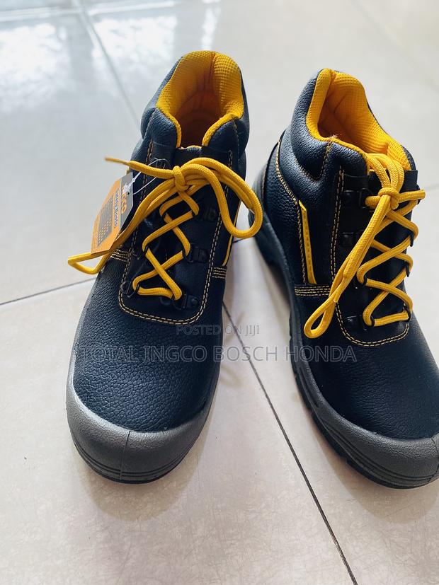 Safety Boot Protective Footwear · Photo 1