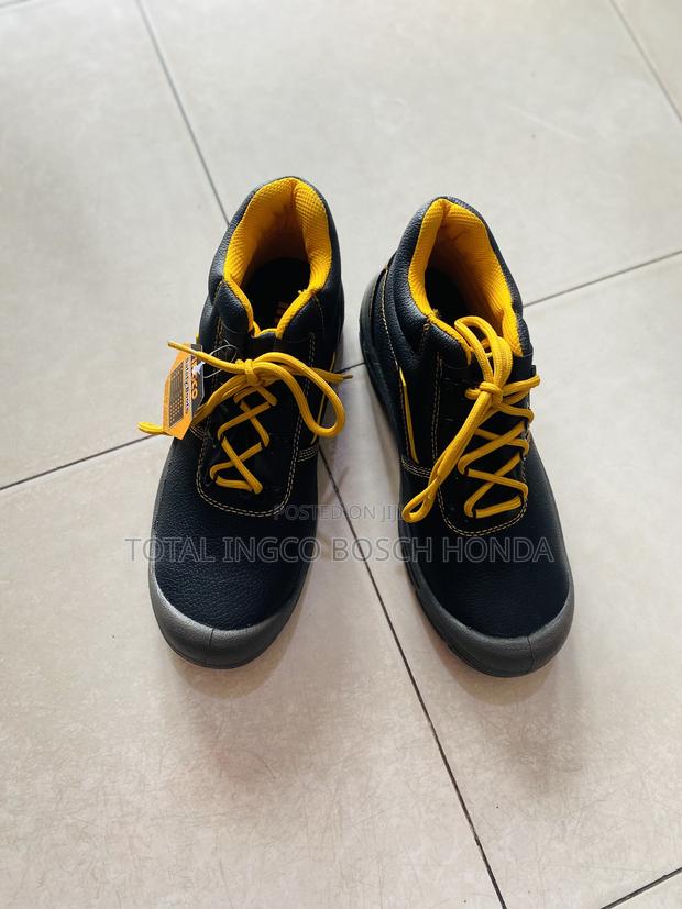 Safety Boot Protective Safety Boots · Photo 1