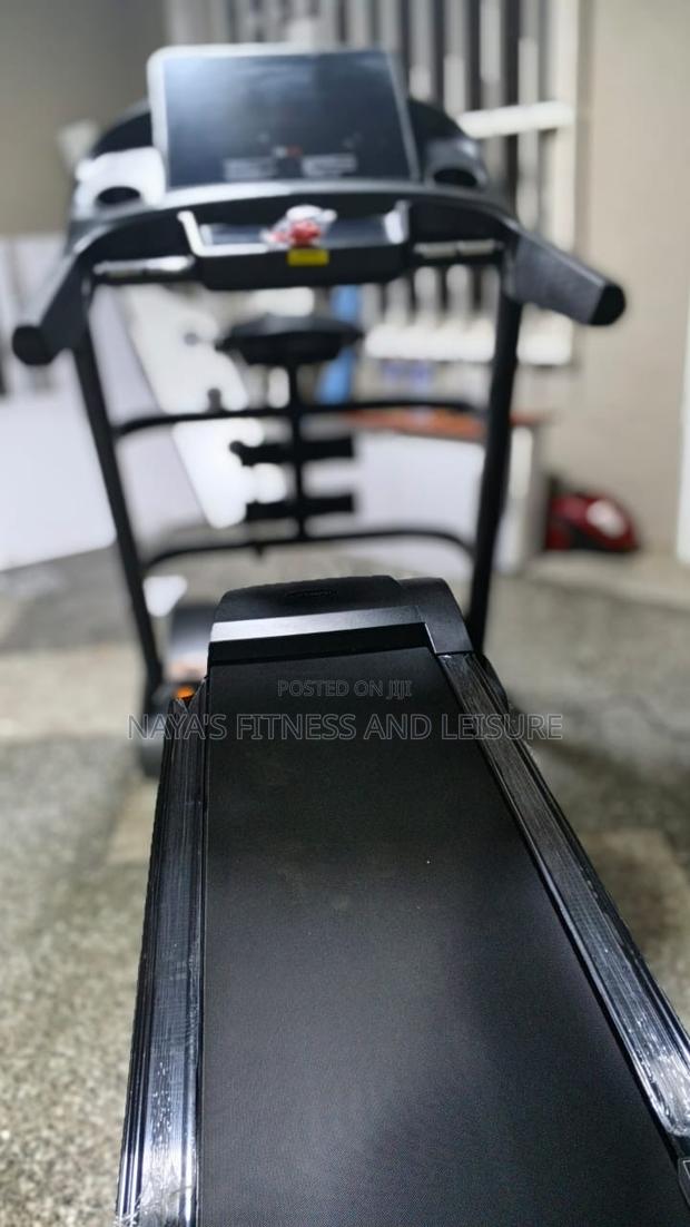 Treadmill With Massager 150kg User Weight · Photo 3