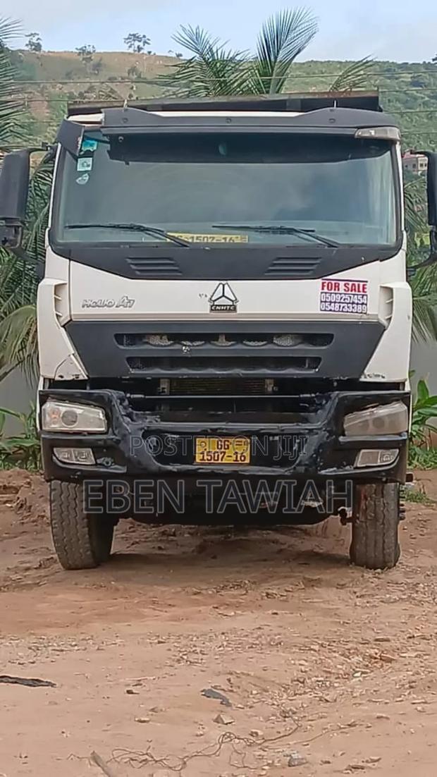 Howo A7 Dump Truck 6x4 2015 · Photo 1
