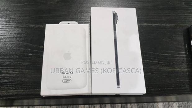 New Apple iPhone Air 256 GB Black · Photo 1