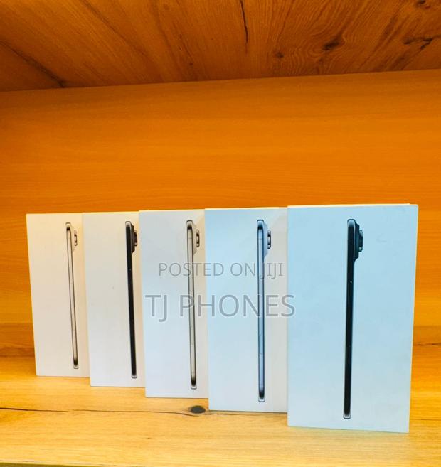 New Apple iPhone Air 256 GB Silver · Photo 2