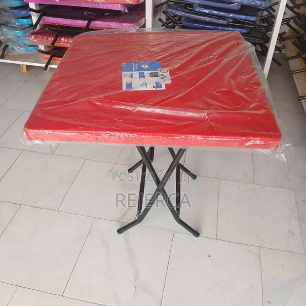 Foldable Plastic Table · Photo 1
