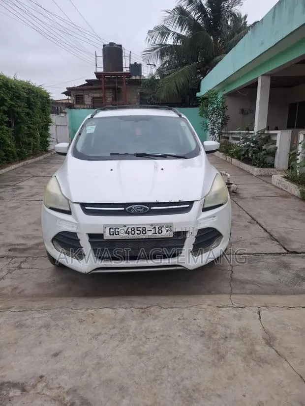 Ford Escape SE 2013 White · Photo 1