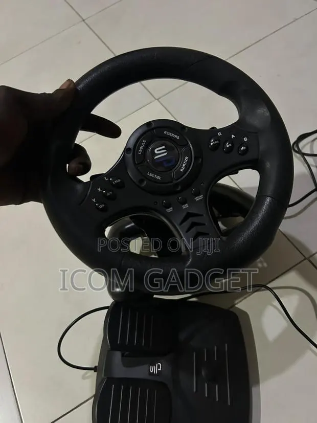 Subsonic Steering Wheel · Photo 1