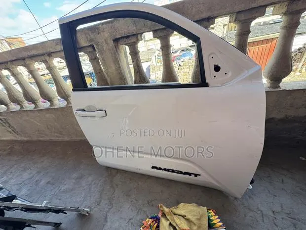 Toyota Tacoma 2024 2025 2026 Door · Photo 1
