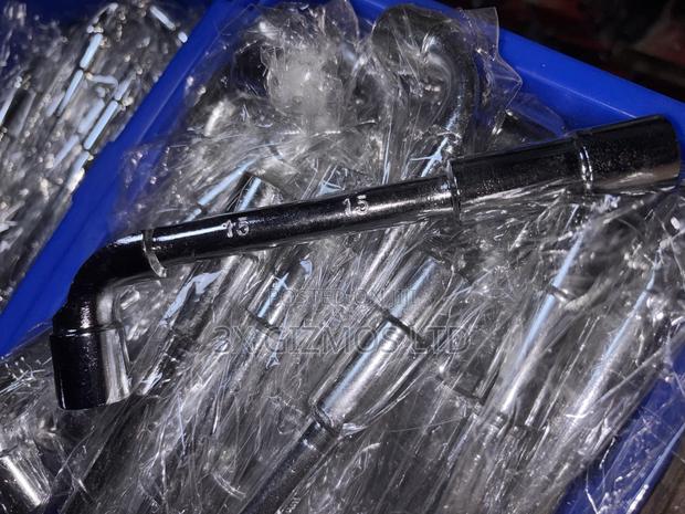 15mm 16mm L-Spanner Spanner. · Photo 1