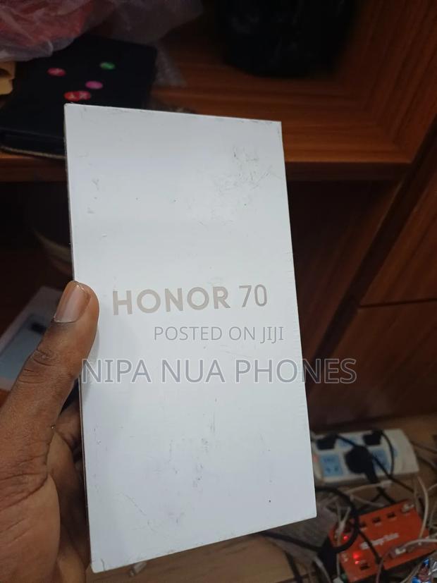 New Honor 70 256 GB Black · Photo 2